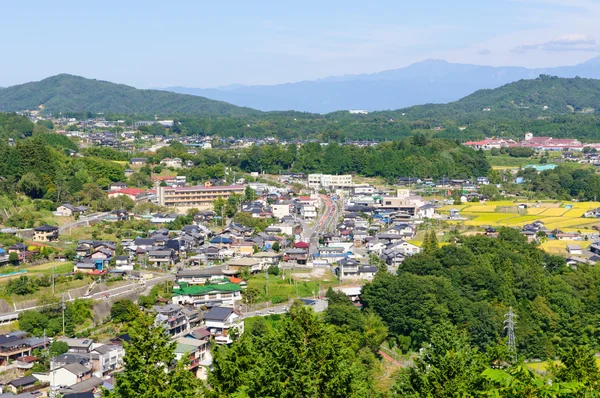 Krajobraz wsi achi w południowej nagano, Japonia — Zdjęcie stockowe