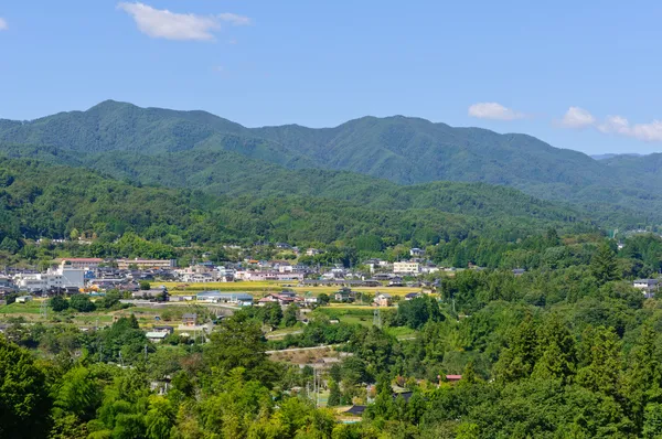 Landskap av achi by i södra nagano, japan — Stockfoto