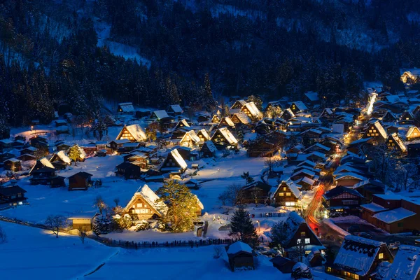 Storico villaggio di Shirakawa-go in inverno — Foto Stock