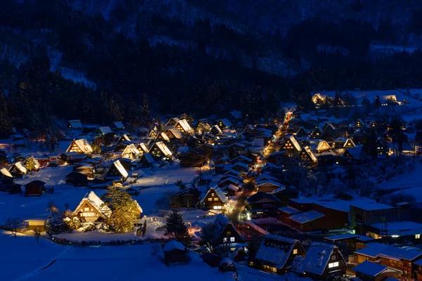 Shirakawa-go kışın tarihi Köyü — Stok fotoğraf