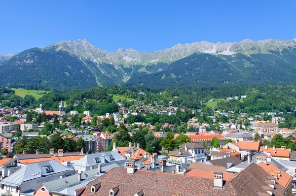 Stadsgezicht van innsbruck in Oostenrijk — Stockfoto