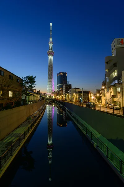 Tokyo Sky Tree ao entardecer — Fotografia de Stock