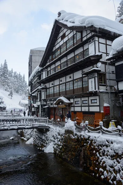 Storico quartiere di Ginzan-onsen in inverno — Foto Stock