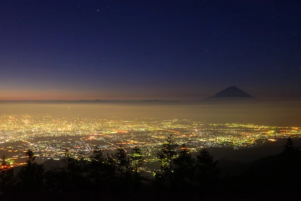 Vista nocturna de la ciudad de Kofu y el Monte Fuji —  Fotos de Stock