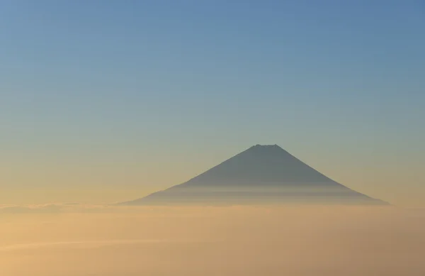 Monte Fuji y Mar de nubes en la madrugada — Foto de Stock