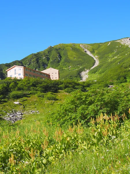 Senjojiki cirque op de berg kisokoma in nagano, japan — Stockfoto