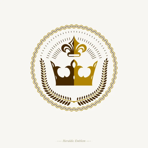 Majestätisk Kronsymbol Heraldisk Vapensköld Dekorativ Logotyp Isolerad Vektor Illustration Utsmyckad — Stock vektor