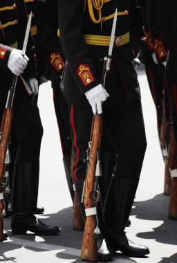 askeri geçit töreni