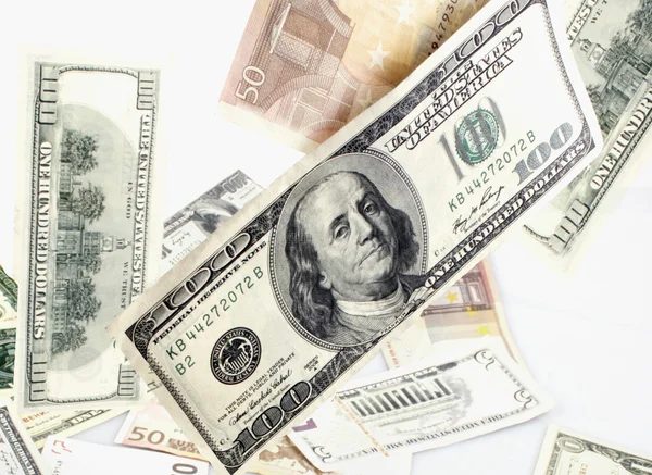 dolarlık banknot kadar yakın