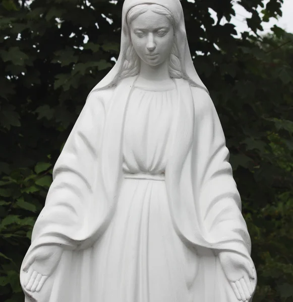 Statuia Fecioarei Maria — Fotografie, imagine de stoc