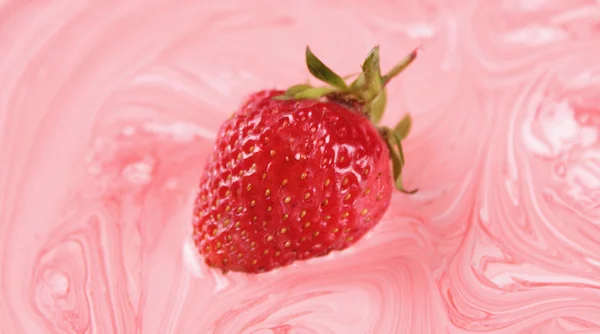 Yogur con fresas — Foto de Stock