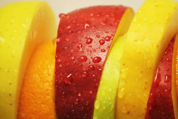 Quelques tranches de fruits frais différents — 图库照片