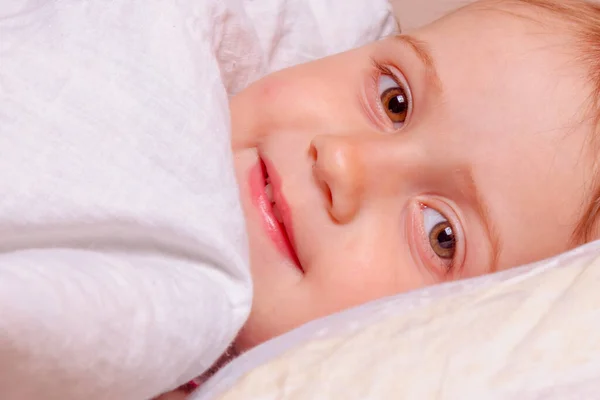 Gelukkig Schattig Meisje Voor Het Slapengaan Portret — Stockfoto