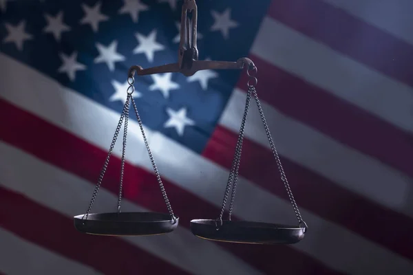 Смуга Справедливості Проти Американського Прапора Символу Рівності Справедливості — стокове фото