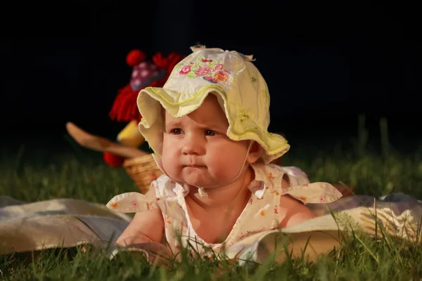 Baby Explores Environment World Interest — Stock Photo, Image