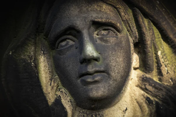 Fragmento Una Antigua Estatua Virgen María Escultura Vintage Mujer Triste — Foto de Stock