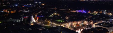 Gece vakti Panorama Leipzig 'in (Saksonya, Almanya) üst görüntüsü. 