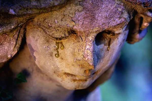 Angel Crying Fragment Ancient Statue — ストック写真