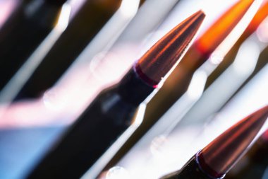 7.62 mm 'lik cephane, makineli tüfek mermisi kemer, tüfek mühimmatı.. 