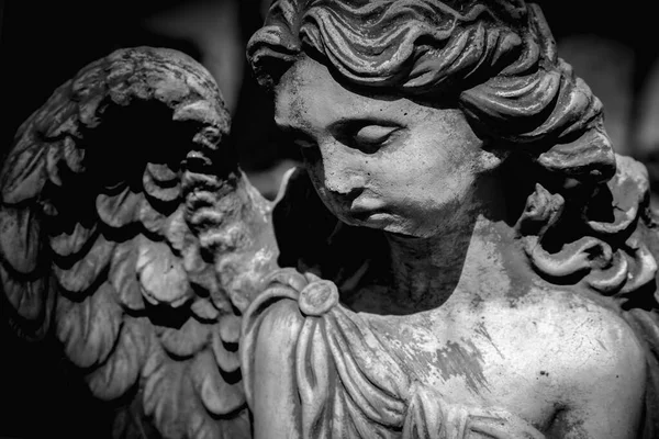 Morte Anjo Triste Contra Fundo Preto Como Símbolo Dor Medo — Fotografia de Stock