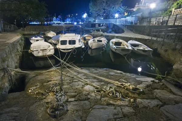 Baia di Opatija di notte, Croazia — Foto Stock