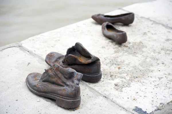 Παπούτσια στο Δούναβη περιπάτου Βουδαπέστη Εικόνα Αρχείου