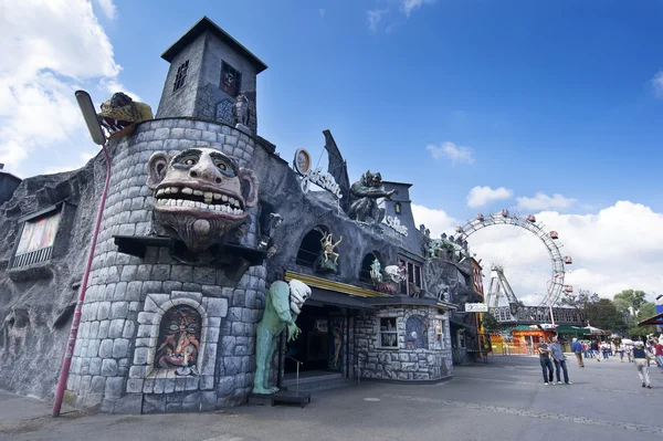 Horror huis in amusement park — Stockfoto