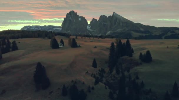 Aerial Flight Alpe Siusi Italian Dolomites Beautiful Summer Sunrise — Vídeo de Stock