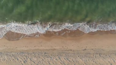 Jetties Sahili, Nantucket Adası 'ndaki Hava 4K Dalgaların Görüntüsü