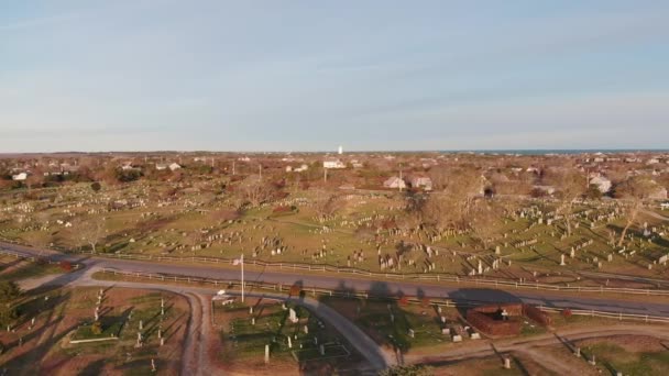 Flygfoto Över Nantucket Island Grannskapet Vid Prospect Hill Kyrkogård — Stockvideo