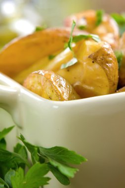 fırında patates maydanoz