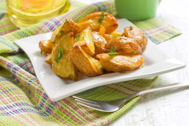 fırında patates maydanoz