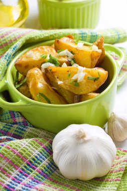 fırında patates maydanoz