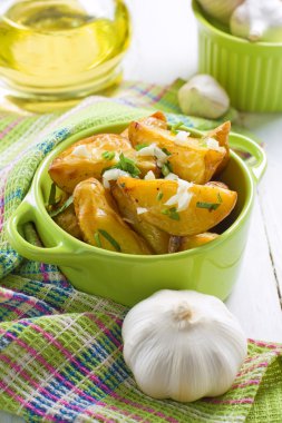 fırında patates maydanoz