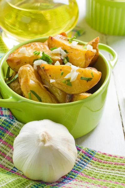 Patatas al horno con perejil —  Fotos de Stock