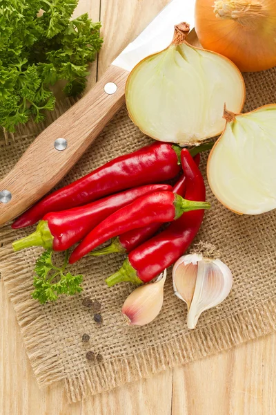 Spaanse peper, ui en knoflook — Stockfoto