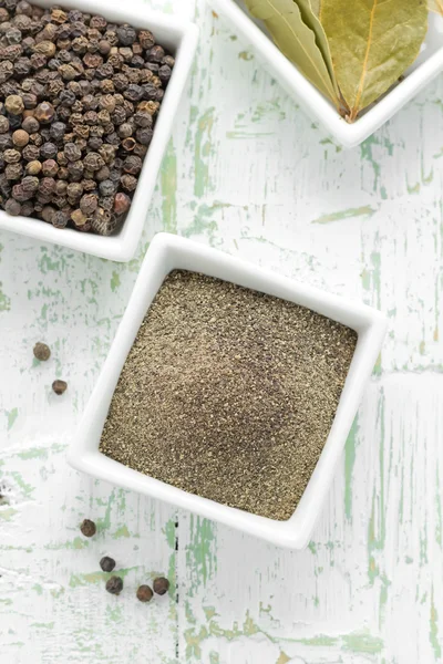 Black pepper — Stock Photo, Image