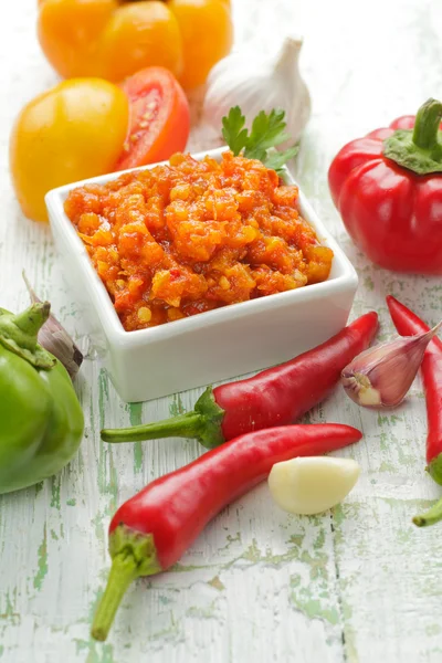 Salsa de chile rojo caliente casera — Foto de Stock