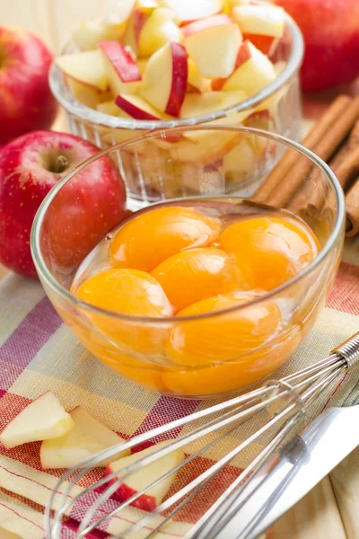 Apple and eggs — Stock Photo, Image