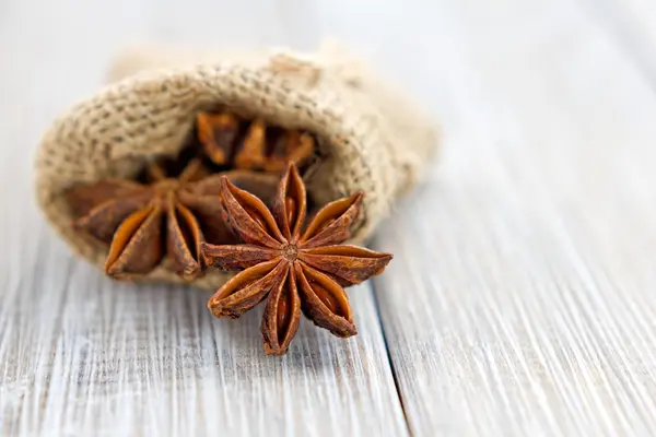 Anise and cardamom — Stock Photo, Image