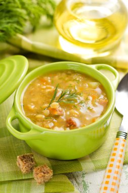 Bezelye çorbası
