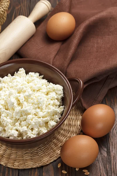 Cottage, eggs and milk — Stock Photo, Image