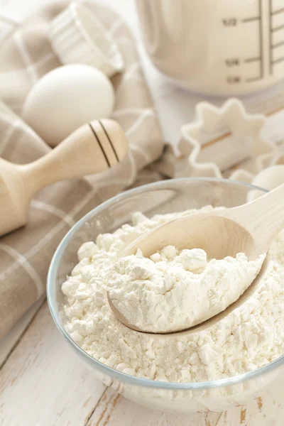 Flour, eggs and sugar — Stock Photo, Image