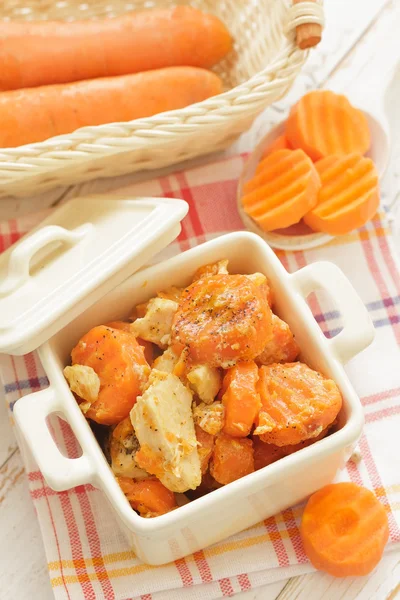 Chicken with carrot — Stock Photo, Image