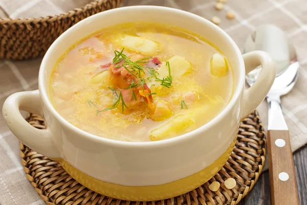 Sopa de guisantes —  Fotos de Stock