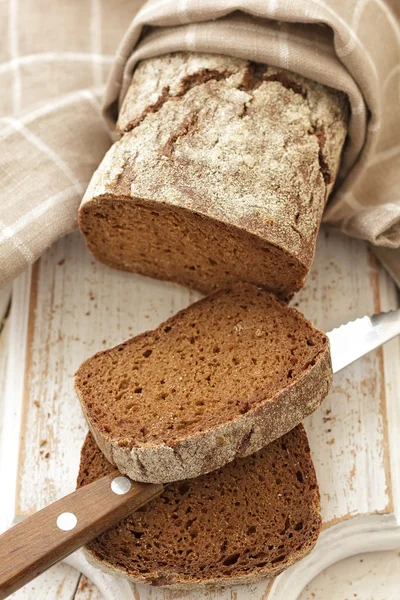 Frisches Brot — Stockfoto