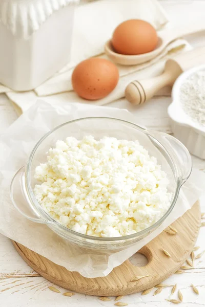 Curd and eggs — Stock Photo, Image