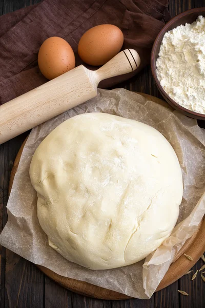 Fresh dough — Stock Photo, Image