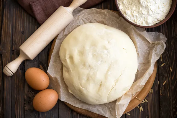 Fresh dough — Stock Photo, Image