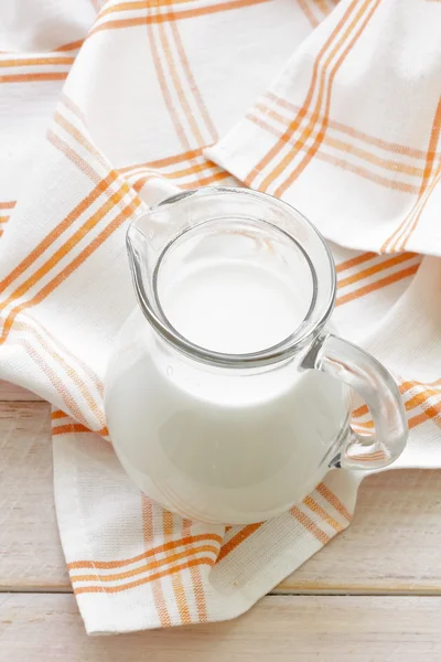 Fresh milk — Stock Photo, Image